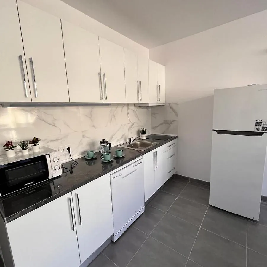 Moderno y Reformado Estudio Palmeras Apartamento Fuengirola